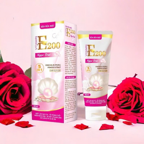 SỮA RỬA MẶT VITAMIN E200 NGỌC TRAI 5IN1. GIÚP SẠCH DA, TẨY TẾ BÀO CHẾT, NGĂN NGỪA MỤN, SE KHÍT, CÂN BẰNG ĐỘ ẨM CHO DA